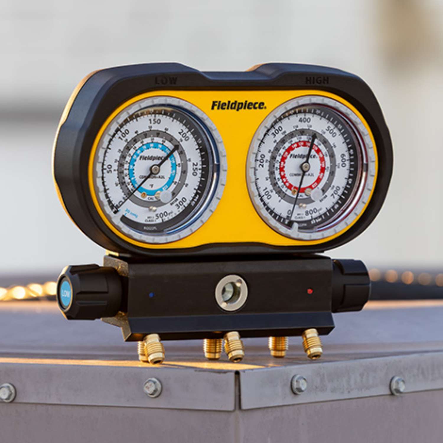 Fieldpiece 3 Port Analogue Manifold Gauge