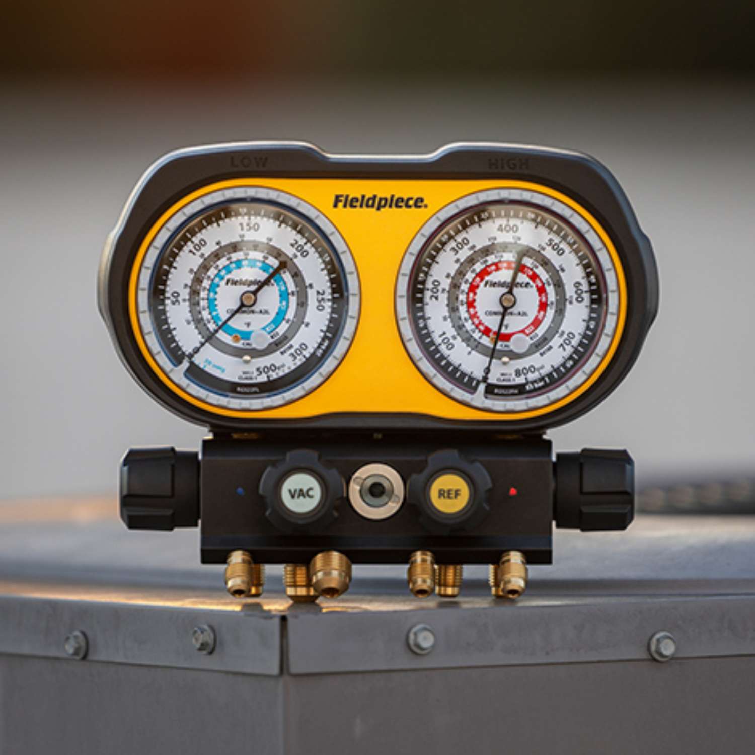 Fieldpiece 4 Port Analogue Manifold Gauge